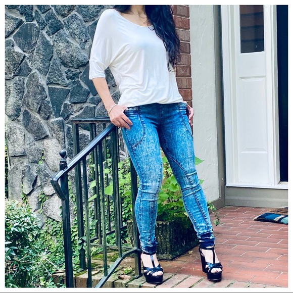 Asymmetrical off white tunic piko knit tunic top - Picture 4 of 8